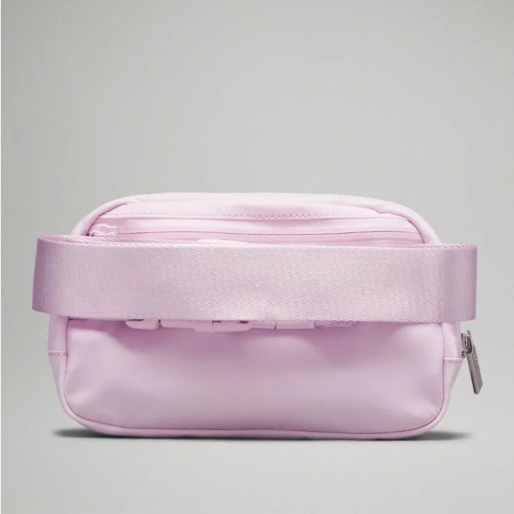NWT Lululemon Everywhere Belt‎ Bag 1L Meadow Sweet Pink MEPK LU9AX2S